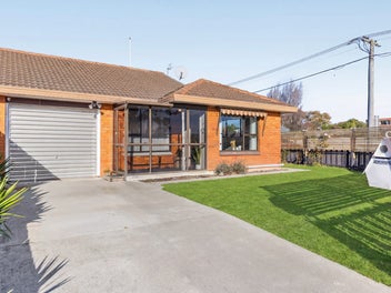 2/2 McHaffies Place, Wainoni, Christchurch