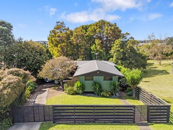 3 Megan Avenue, Pakuranga Heights, Auckland