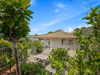 1/168 Stredwick Drive, Torbay, Auckland