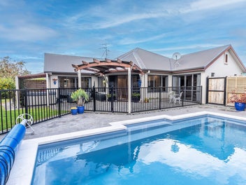 50 Cairns Crescent, Rototuna, Hamilton