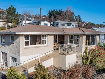 37 Clyde Street, Kinmont Park, Mosgiel