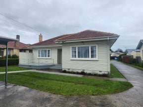 194 Cambridge Road, Hillcrest, Hamilton