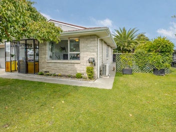 2/306 Southland Road, Hastings, Hastings