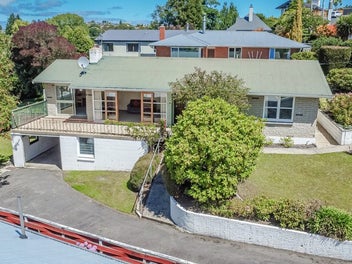 39 Centennial Avenue, Helensburgh, Dunedin