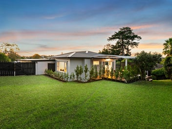 1/83 Carlisle Road, Torbay, Auckland