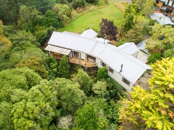 105 Clifton Terrace, Fitzherbert, Palmerston North