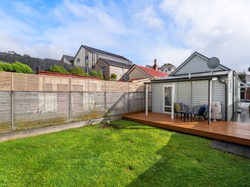 17 Rolleston Street, Mount Cook, Wellington