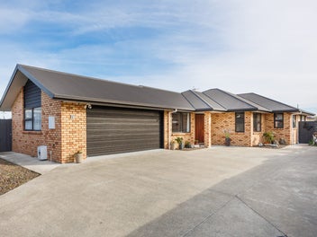 12 Lorenzo Place, Kelvin Grove, Palmerston North