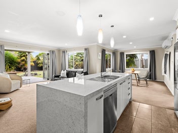 6 Taieri Place, Poraiti, Napier