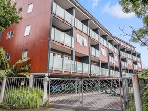 16/1 Akiraho Street, Mount Eden, Auckland