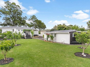 35 Pinedale Place, Henderson, Auckland