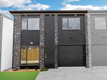 50B Sunnyside Crescent, Papatoetoe, Auckland