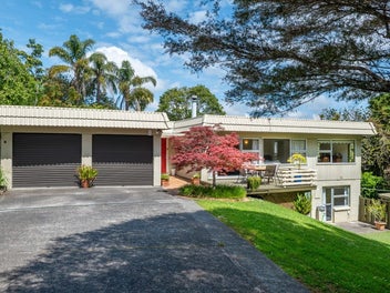 66 Holland Road, Hillcrest, Auckland