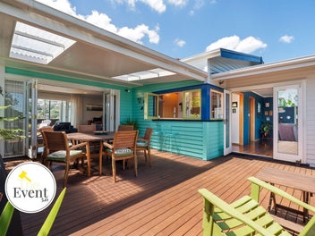 124 Island Bay Road, Beach Haven, Auckland