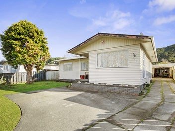 271 Wellington Road, Wainuiomata, Lower Hutt