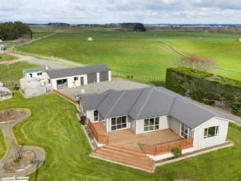 225 Makara Road, Halcombe, Feilding