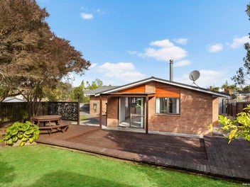 7 Muriel Place, Ranui, Auckland