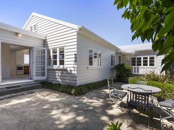 8 Baroda Street, Khandallah, Wellington