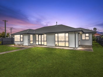 16 Sandy Avenue, New Brighton, Christchurch