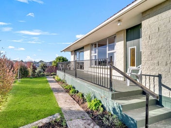 2 Whitehaven Street, Weston, Oamaru