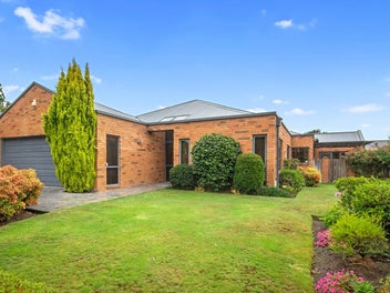 16 Aylsham Lane, Casebrook, Christchurch