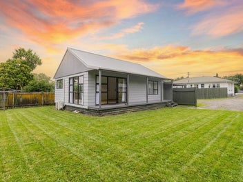 1/3 Nicolas Avenue, Glen Eden, Auckland