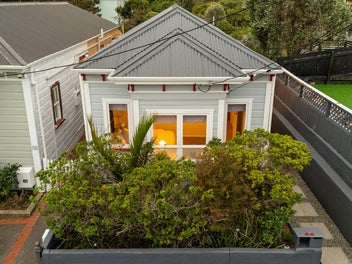 66 Te Wharepouri Street, Berhampore, Wellington