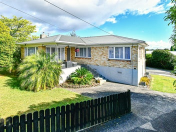 21 Clark Road, Pahurehure, Papakura