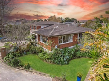 6 Youngs Road, Papakura, Papakura