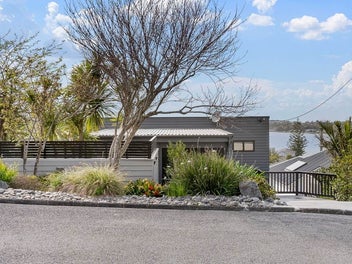 53 Ardern Avenue, Stanmore Bay, Whangaparaoa