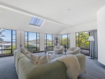 12B Treasure Grove, Hataitai, Wellington