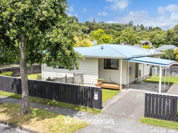 2/6 Gemstone Drive, Birchville, Upper Hutt