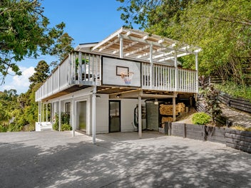 14 Awaruku Road, Torbay, Auckland