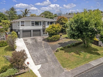 26 Agincourt Street, Glenfield, Auckland