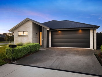 1 Woodford Avenue, Woodend, Woodend
