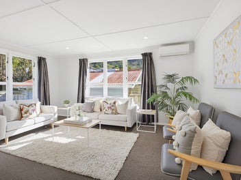 8A Frederick Street, Tawa, Wellington