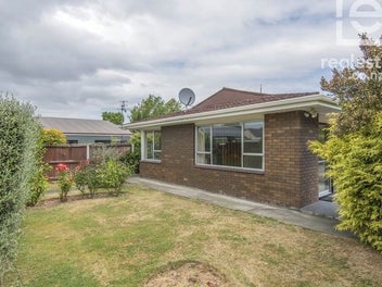 2/174 Harewood Road, Papanui, Christchurch
