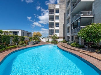 4A/6 The Promenade, Takapuna, Auckland