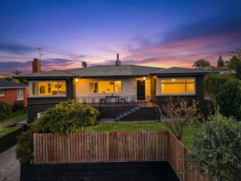 242 Ngatai Road, Otumoetai, Tauranga