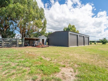 49 Lynch Road, Levels