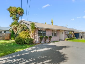 36 Seymour Street, Hornby, Christchurch
