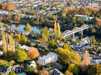 3/2 Woodstock Road, Fairfield, Hamilton