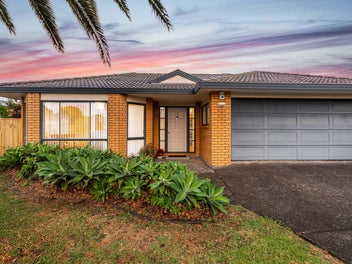 2 Gunner Drive, Te Atatu Peninsula, Auckland