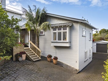 20 Lake Road, Devonport, Auckland