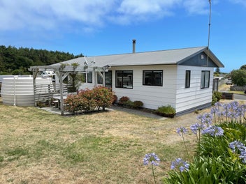 36 Kahukura Avenue, Waitarere Beach, Levin