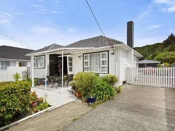 11 Wainuiomata Road, Wainuiomata, Lower Hutt