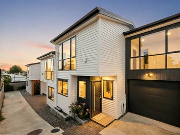 4/67 Bollard Avenue, New Windsor, Auckland