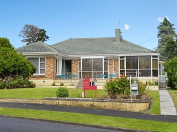 10 Johnsview Terrace, Hillcrest, Hamilton