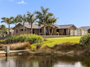 10 Sophora Place, Papamoa Beach, Papamoa