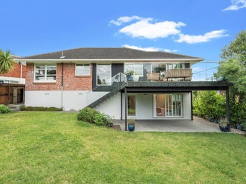 98 Coronation Road, Hillcrest, Auckland